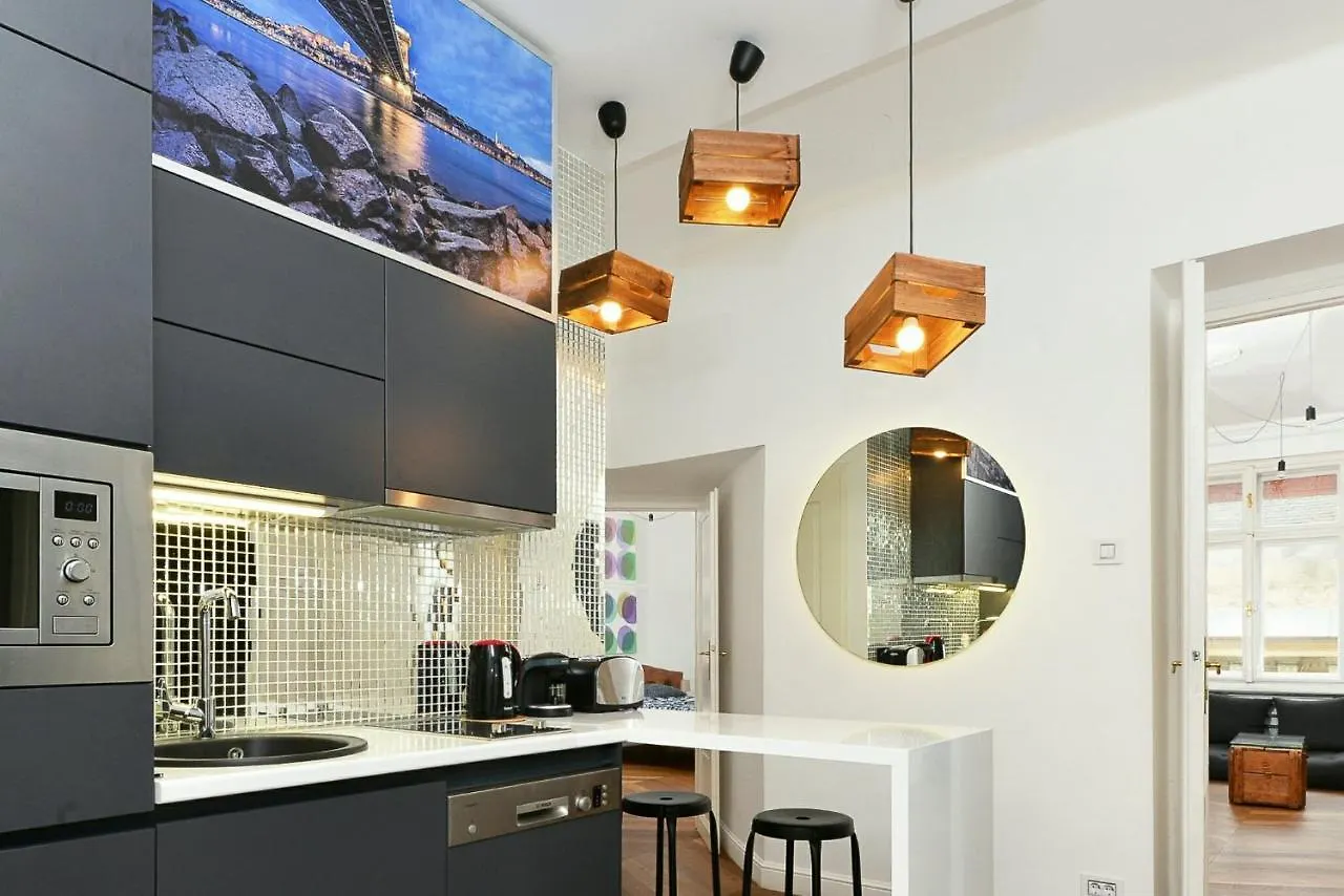 Daylight Apartment, The Best Location Budapest Hungary