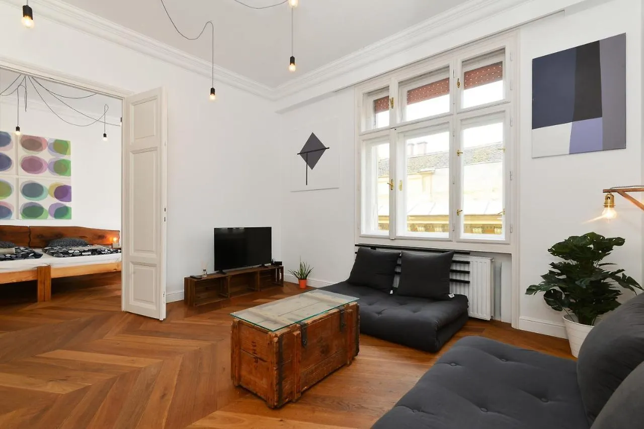Daylight Apartment, The Best Location Budapest 0*,  Hungary