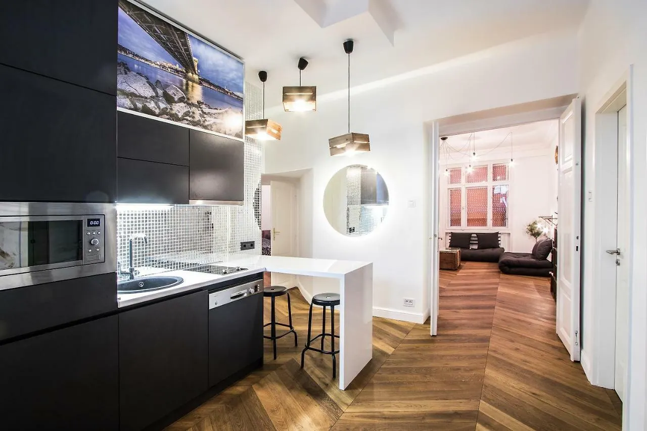 Daylight Apartment, The Best Location Budapest Hungary