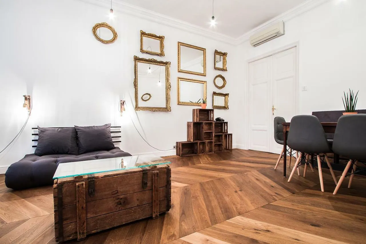 Daylight Apartment, The Best Location Budapest Apartment
