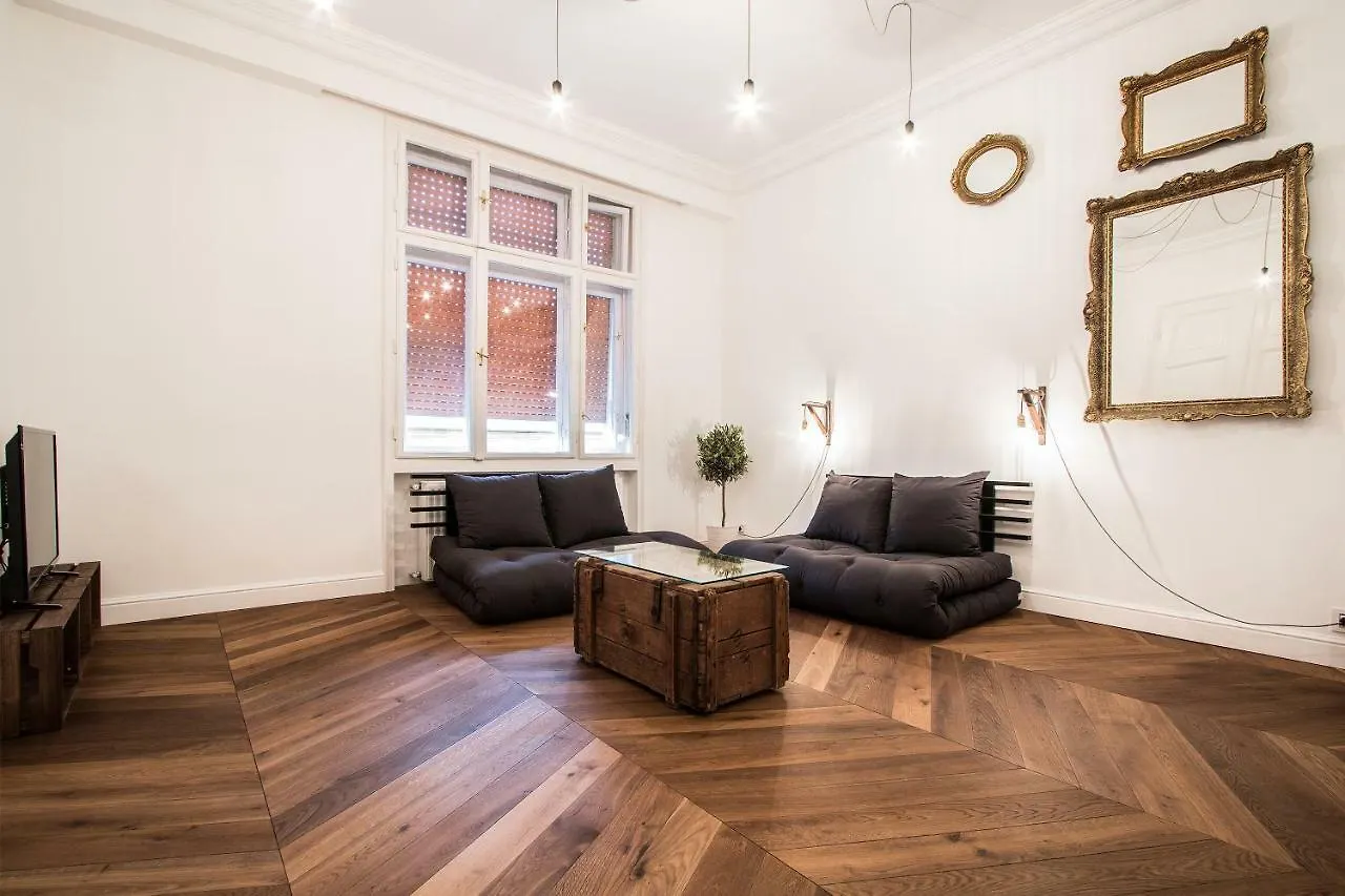 Daylight Apartment, The Best Location Budapest Apartment